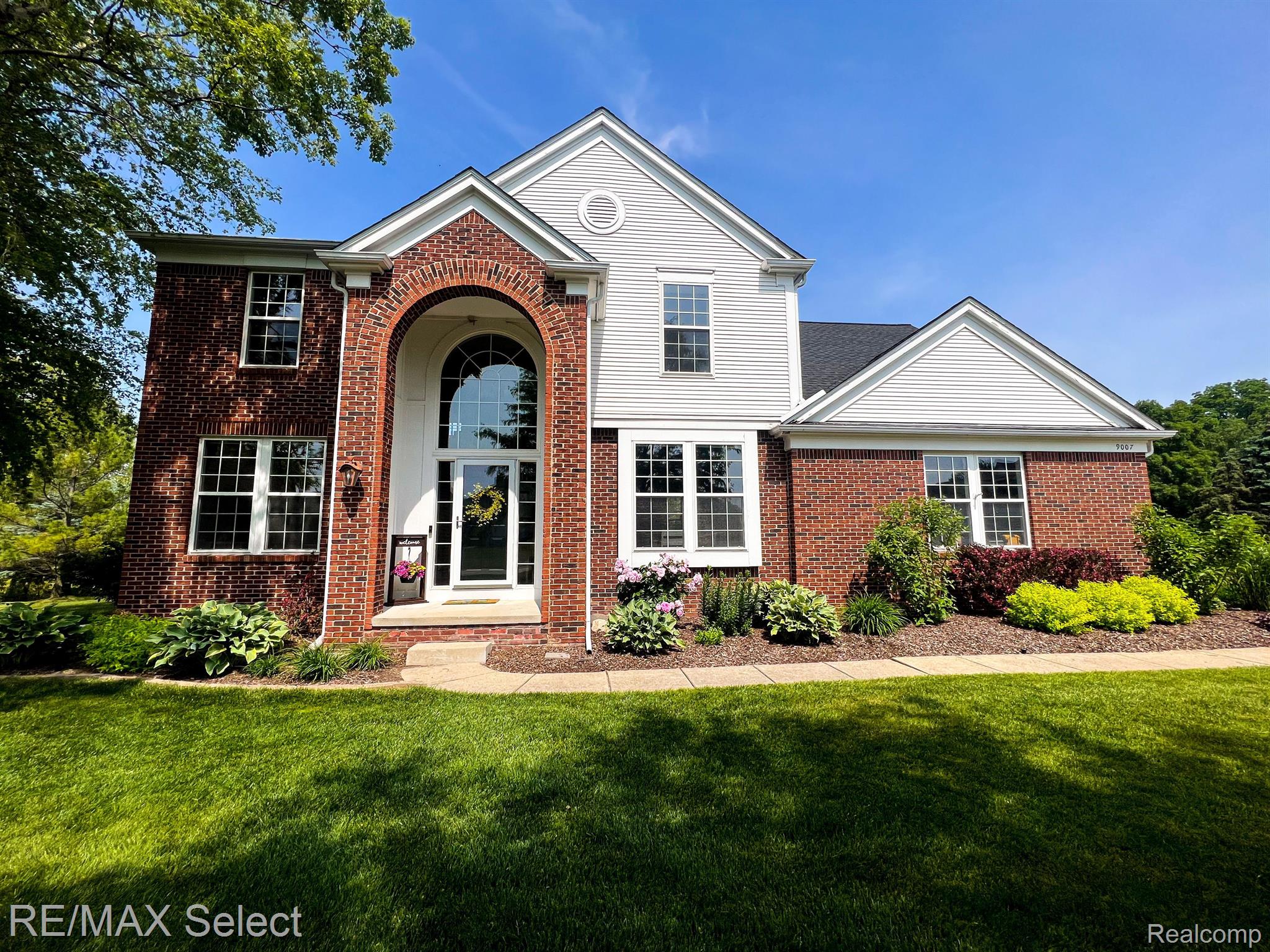 9007 Newcastle Court Grand Blanc, MI 48439 - Photo 1 of 50 Gallery Image 1