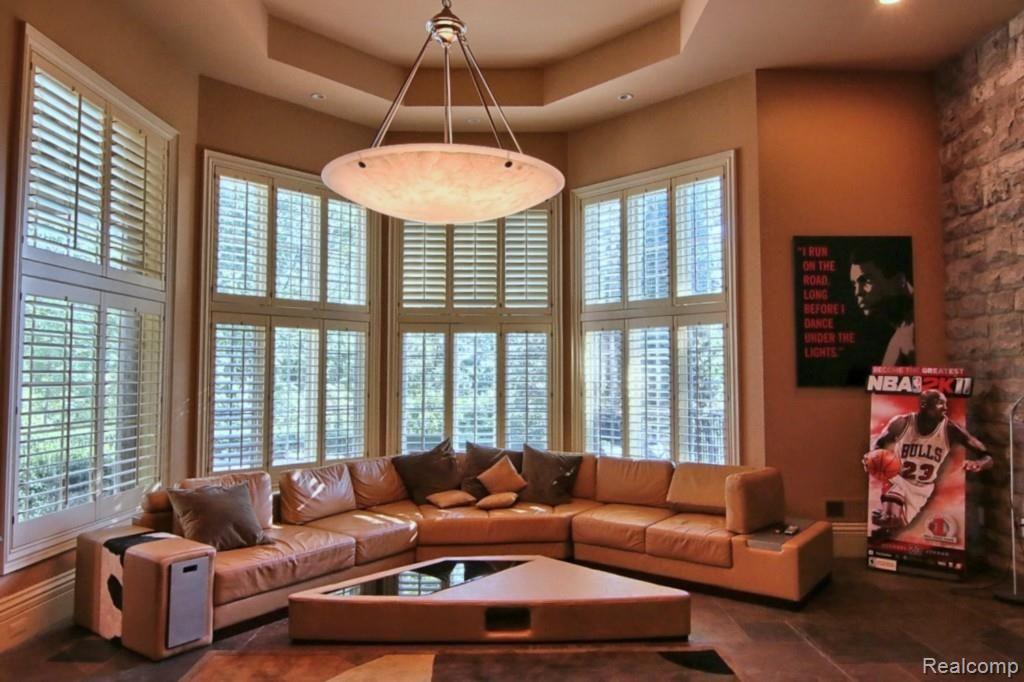 2615 Heights View Court Rochester, MI 48306 - Photo 20 of 36 Finished_Lower_Level_2nd_View.jpg