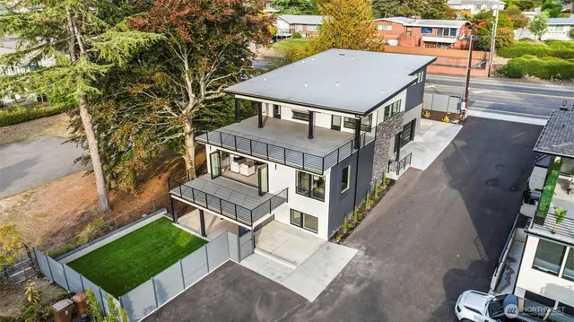 $1,950,000 | 1116 North Jackson Avenue, Tacoma, WA 98406