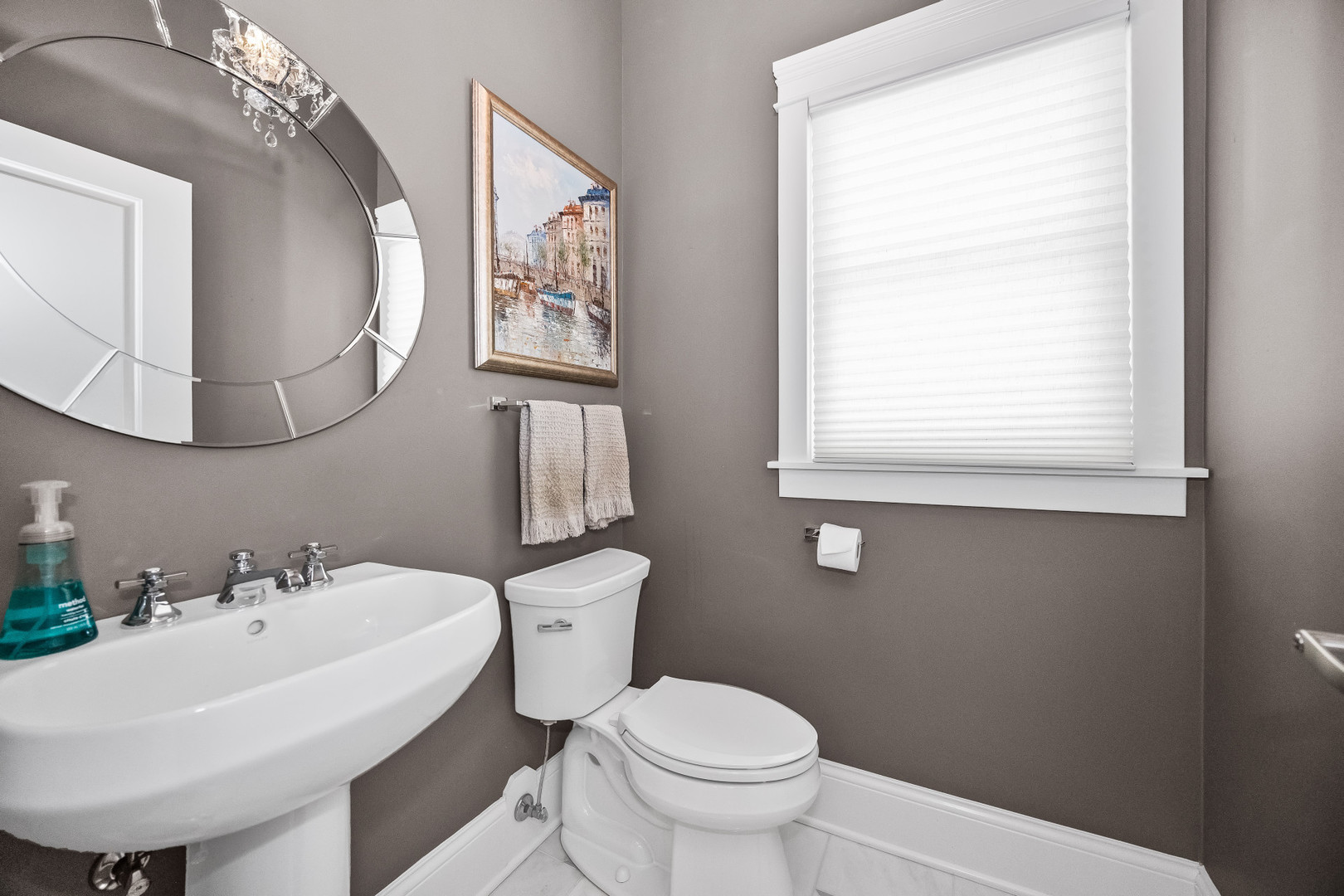 2121 Pioneer Road Evanston, IL 60201 - Photo 7 of 26