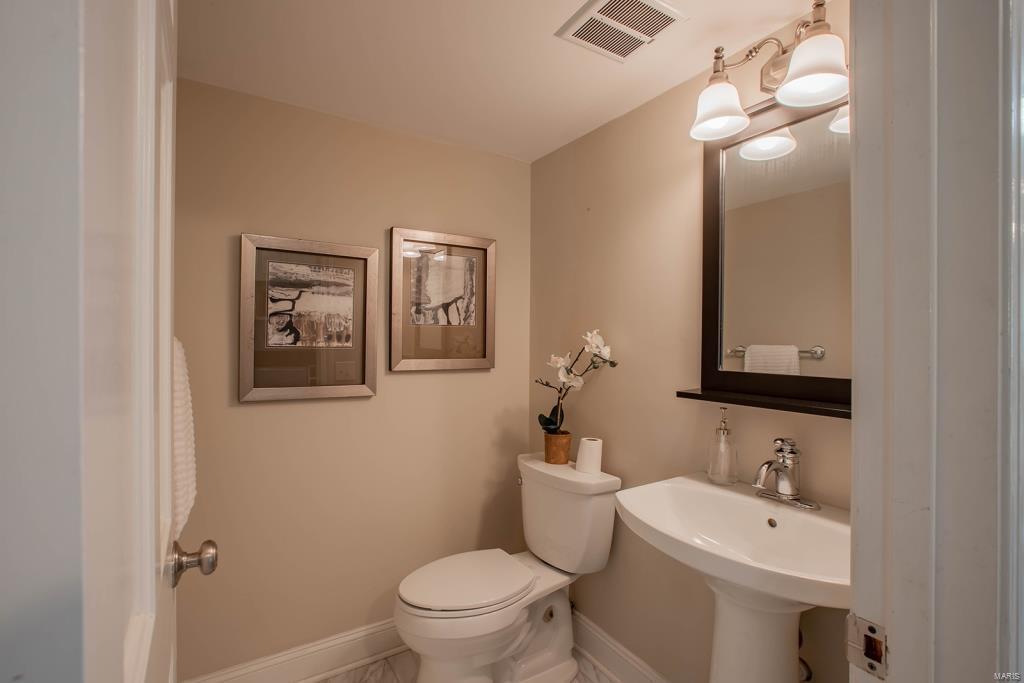 15997 Trowbridge Road Clarkson Valley, MO 63017 - Photo 19 of 48 Gallery Image 19