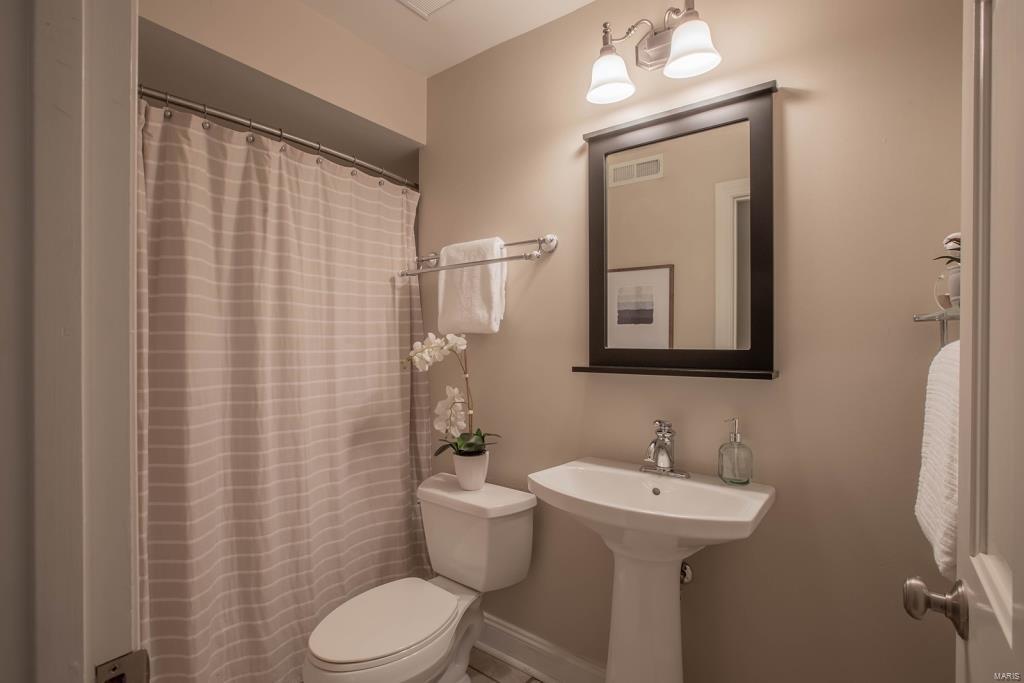 15997 Trowbridge Road Clarkson Valley, MO 63017 - Photo 33 of 48 Gallery Image 33