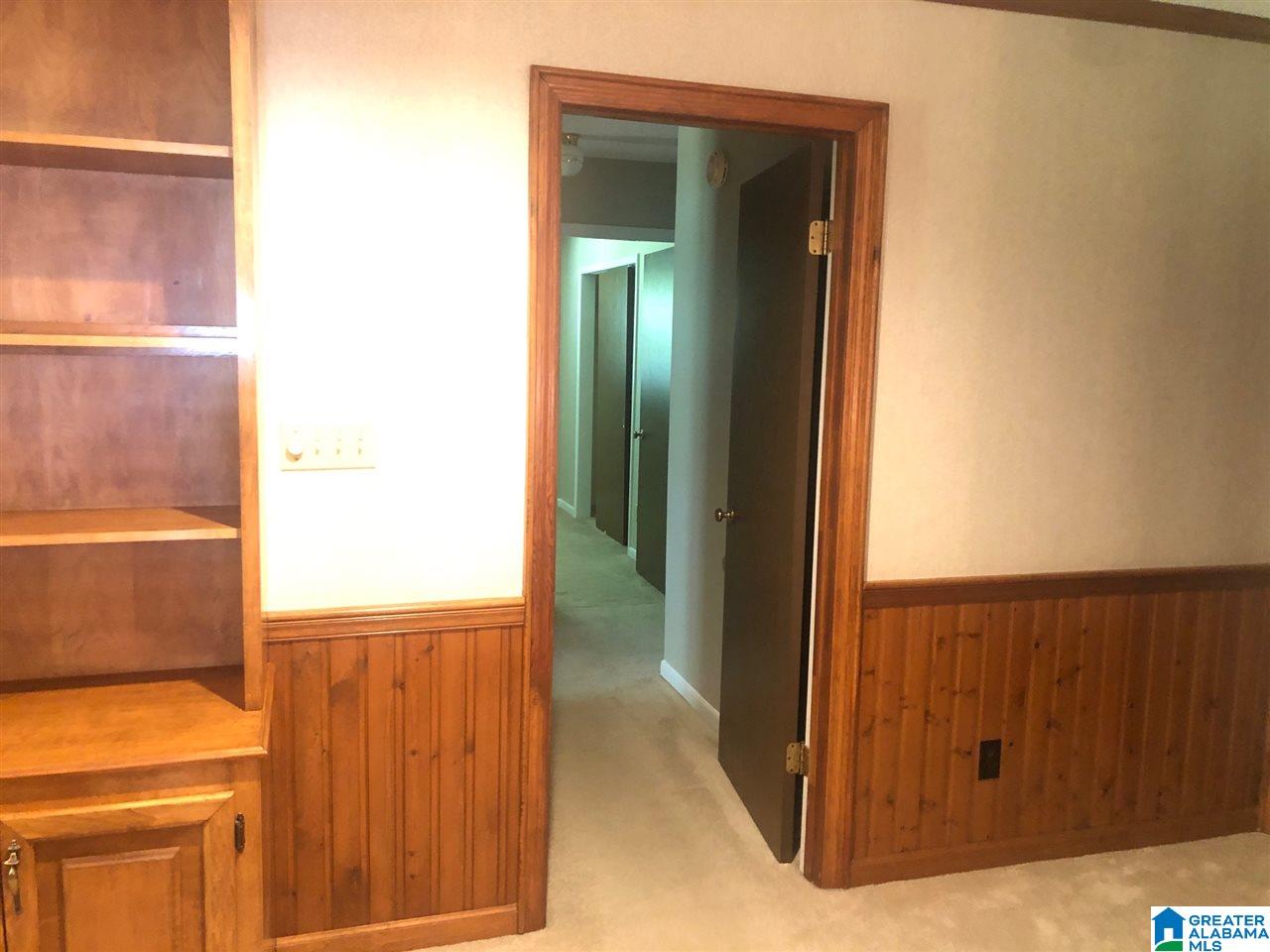 1924 Valley Creek Road Anniston, AL 36207 - Photo 11 of 27