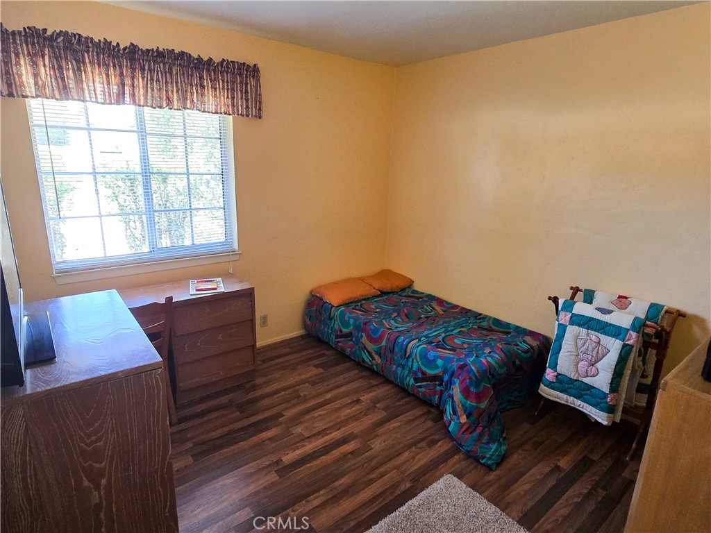 23911 Tahquitz Road Apple Valley, CA 92307 - Photo 10 of 32