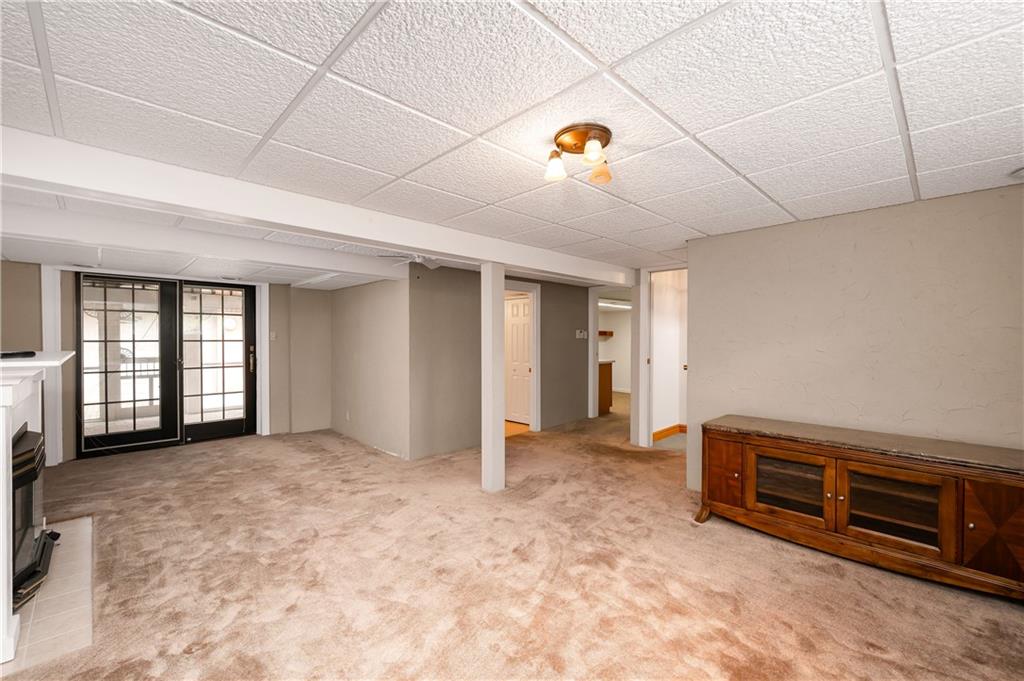 112 Philmar Drive Butler, PA 16002 - Photo 29 of 35
