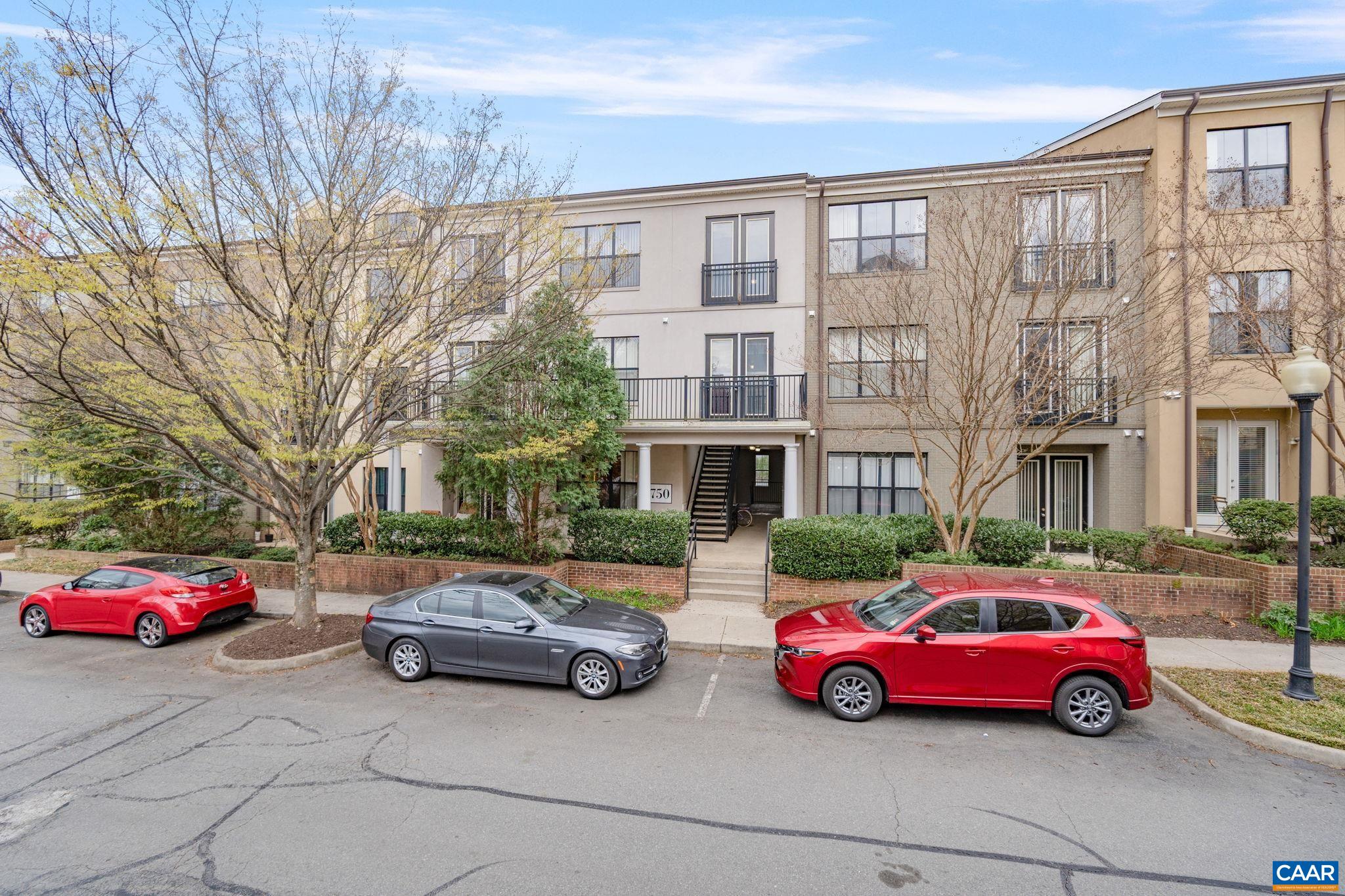 750 Walker Square, Unit 4B Charlottesville, VA 22903 - Photo 15 of 21 FRONT OF BUILDING 750
