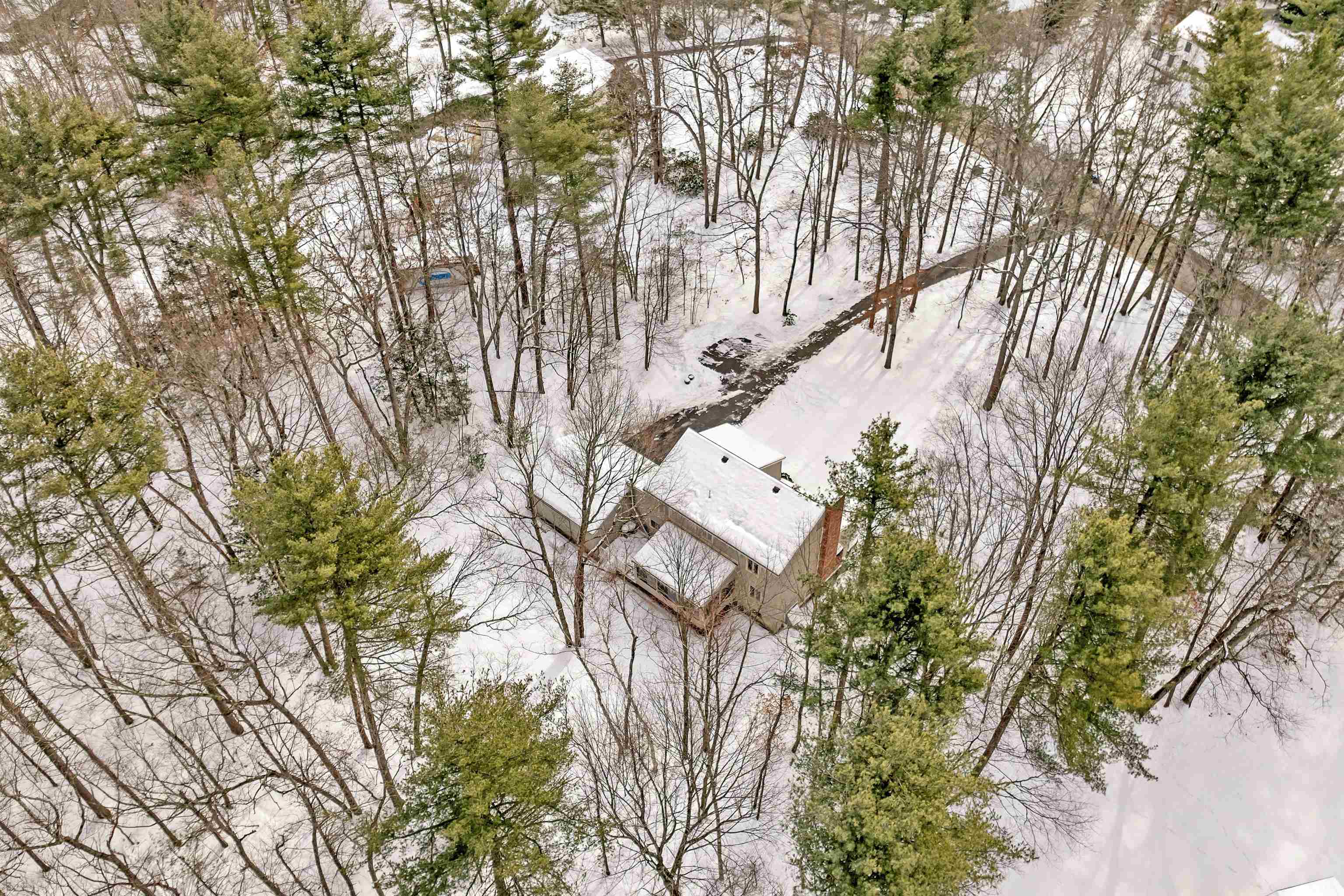 13 Park Street Windham, NH 03087 - Photo 37 of 41