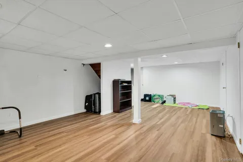 $1,199,000 | 48 Randolph Drive, Dix Hills, NY 11746