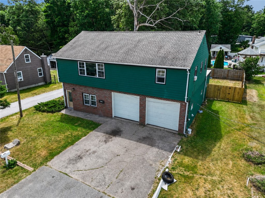 172 Knotty Oak Road Coventry, RI 02816 - Photo 2 of 36