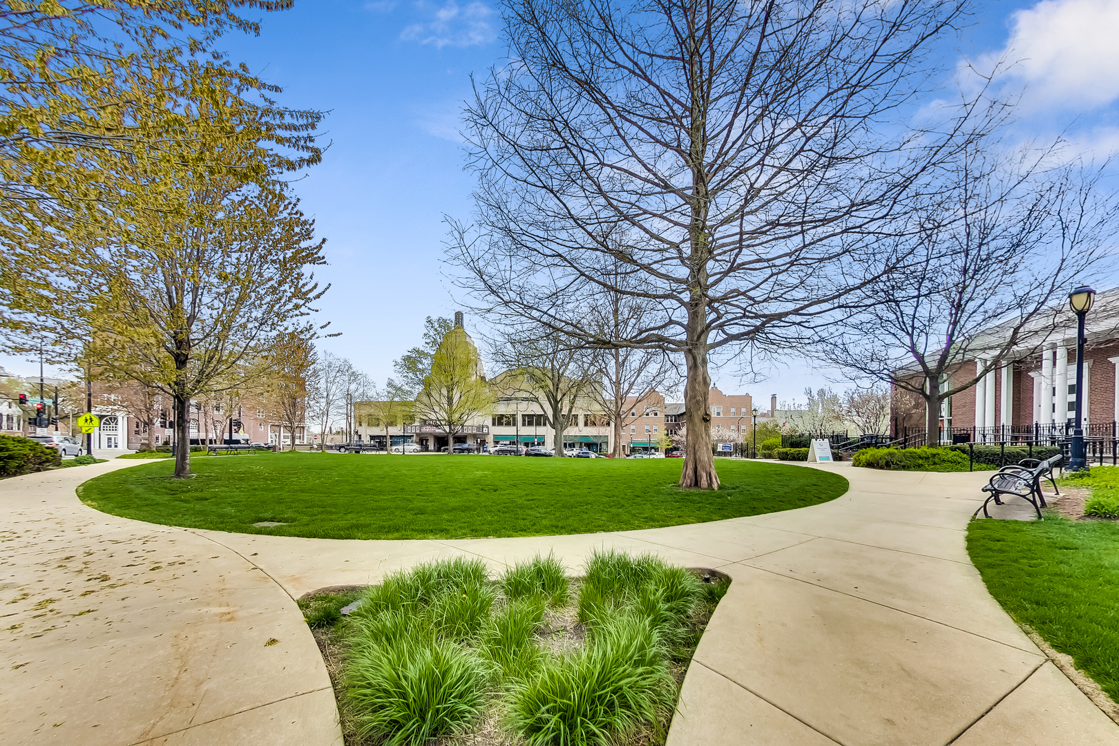 600 West Touhy Avenue, Unit 303 Park Ridge, IL 60068 - Photo 31 of 32 a view of a park with large trees