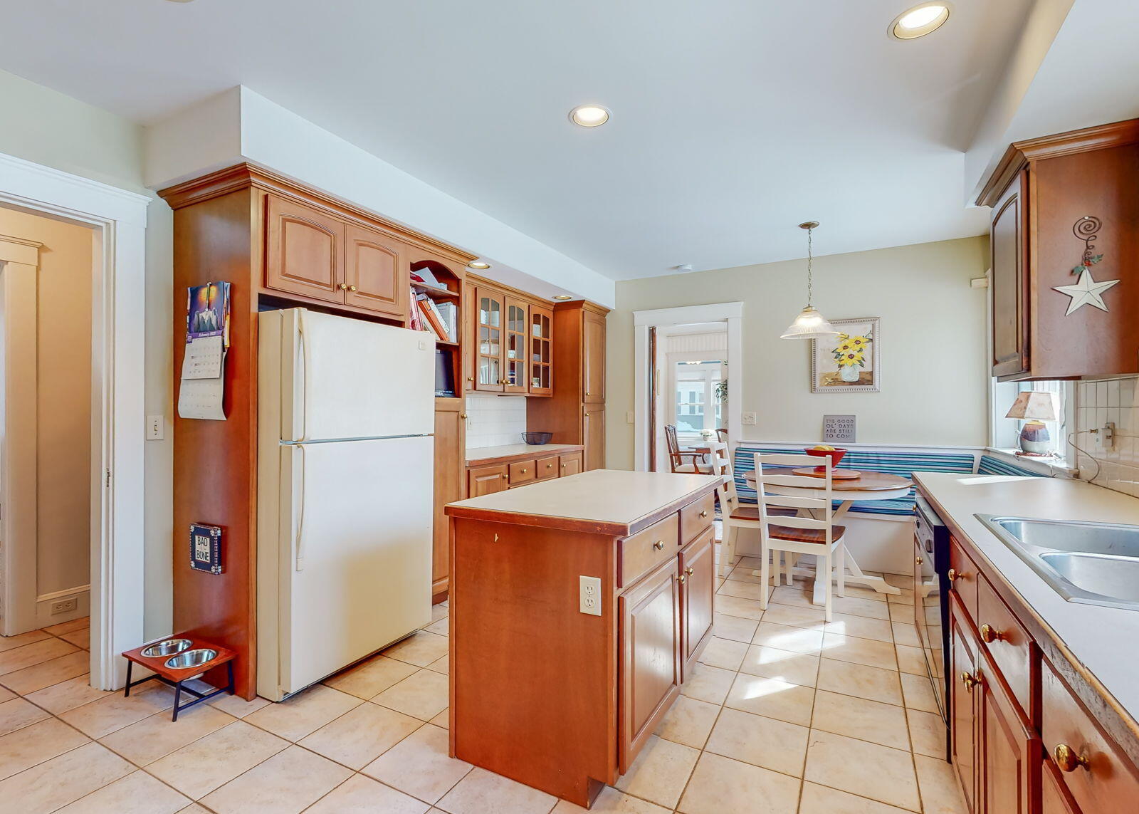 46 Beacon Street Portland, ME 04103 - Photo 5 of 31 46BeaconSt-Portland-07