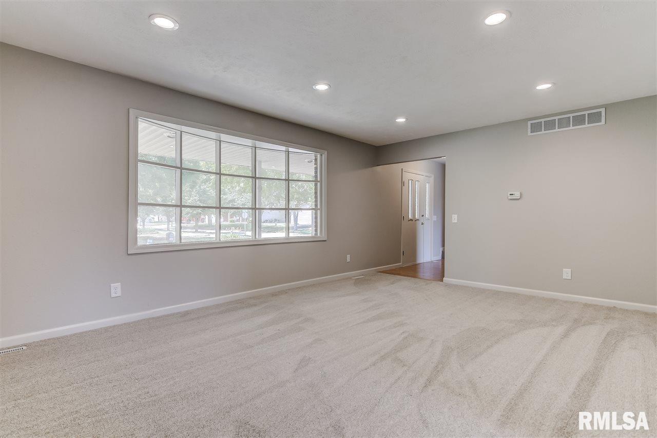 7900 Hunt Road Springfield, IL 62712 - Photo 5 of 26
