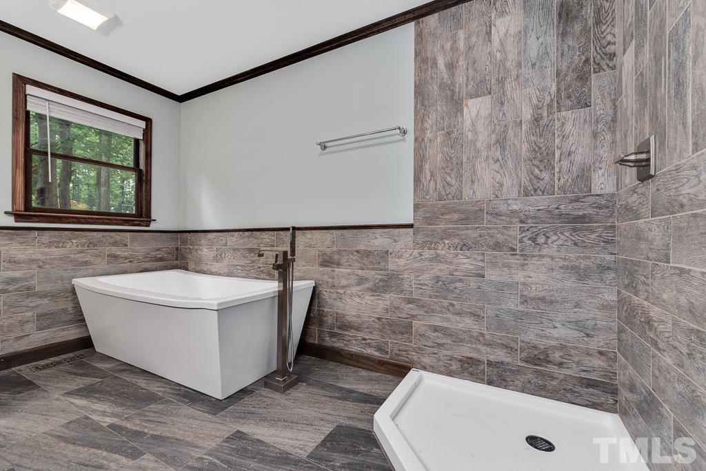 4001 Mountainbrook Road Apex, NC 27539 - Photo 22 of 30 Shower Door to be installed