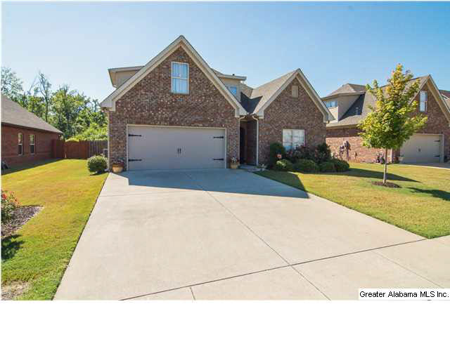 520 Horizon Street Alabaster, AL 35114 - Photo 2 of 28