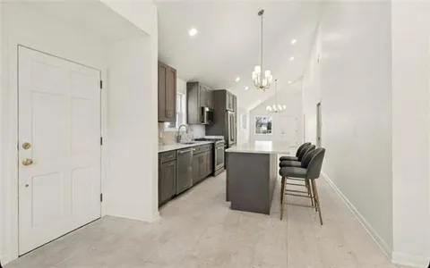 $725,000 | 310 Nashville Avenue, New Orleans, LA 70115