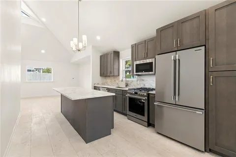 $725,000 | 310 Nashville Avenue, New Orleans, LA 70115