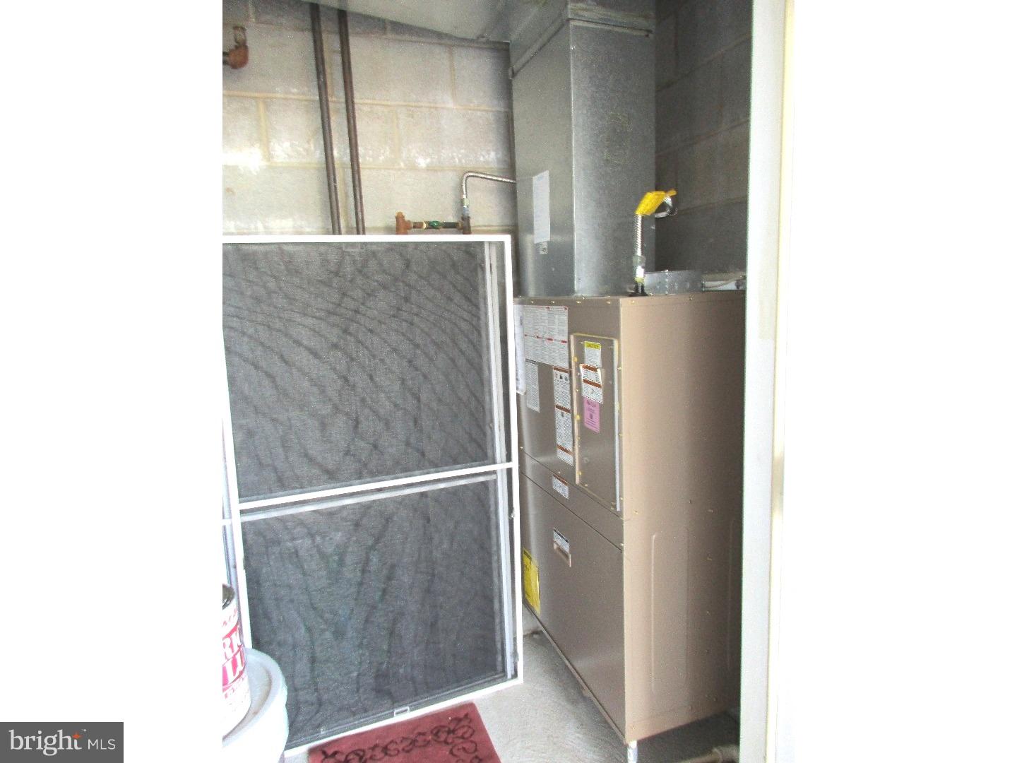 320 Brandon Road Norristown, PA 19403 - Photo 16 of 18 Closet