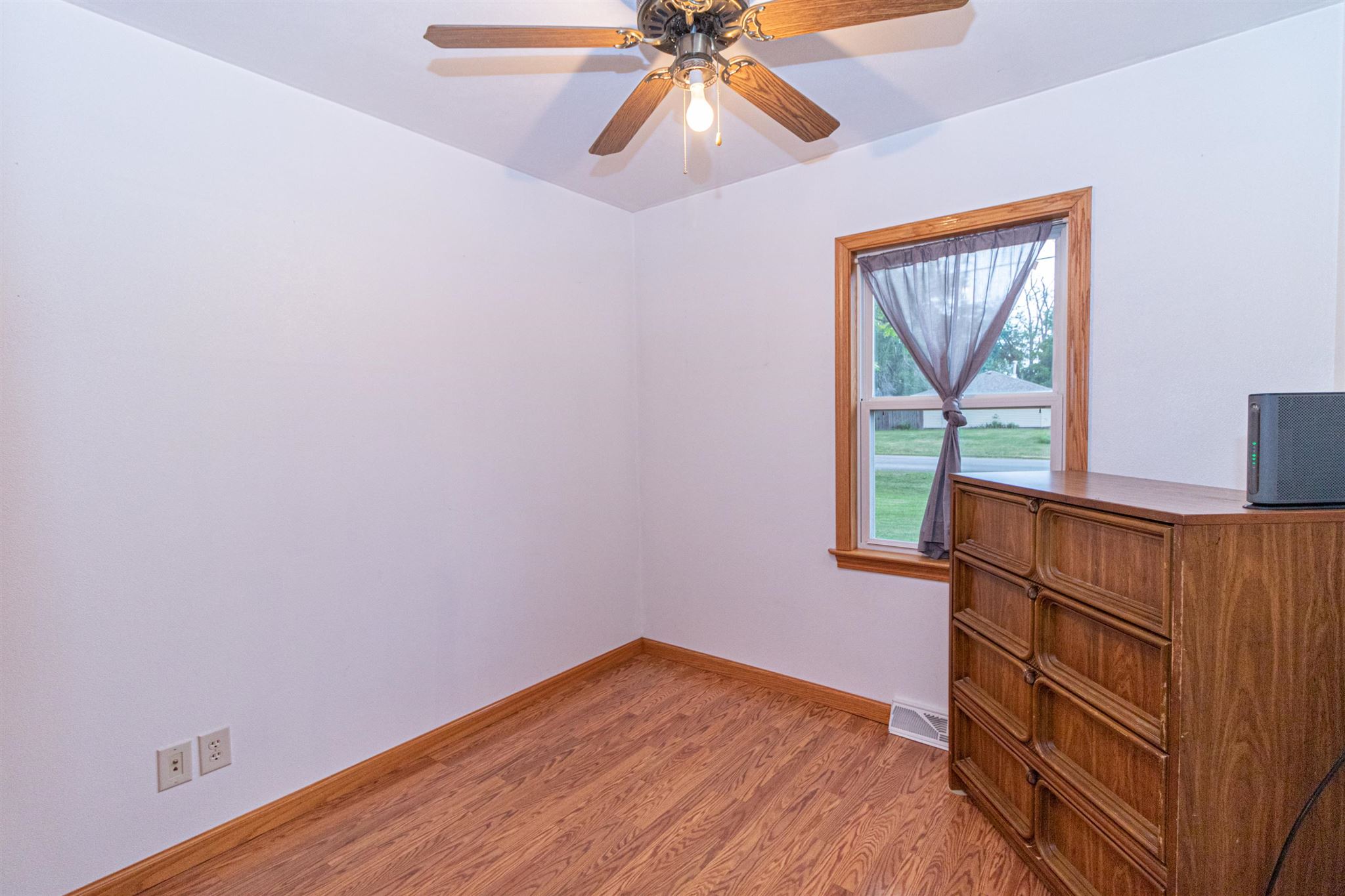 5016 North Hamilton Road Peoria, IL 61614 - Photo 16 of 28 Gallery Image 16