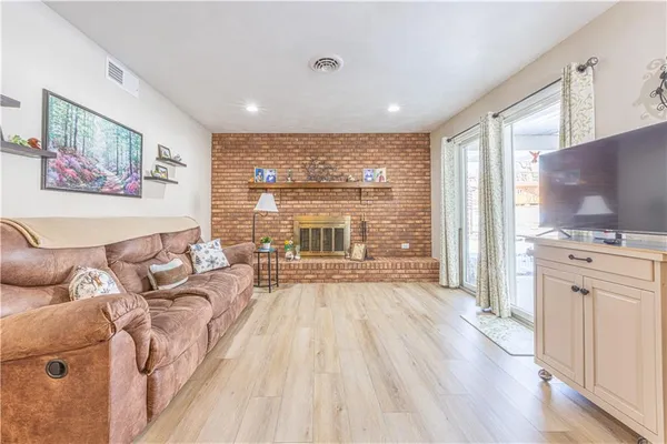 $339,900 | 33 Ruble Drive, Uniontown, PA 15401