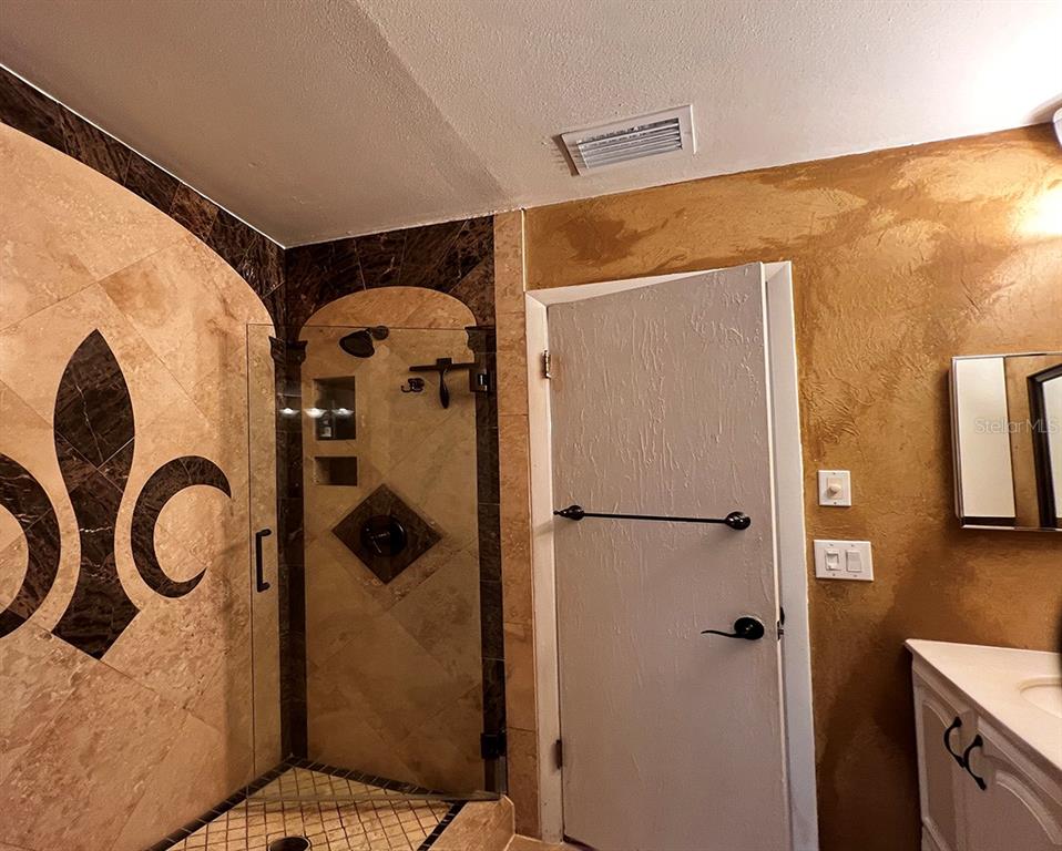 9232 80th Avenue Seminole, FL 33777 - Photo 20 of 37