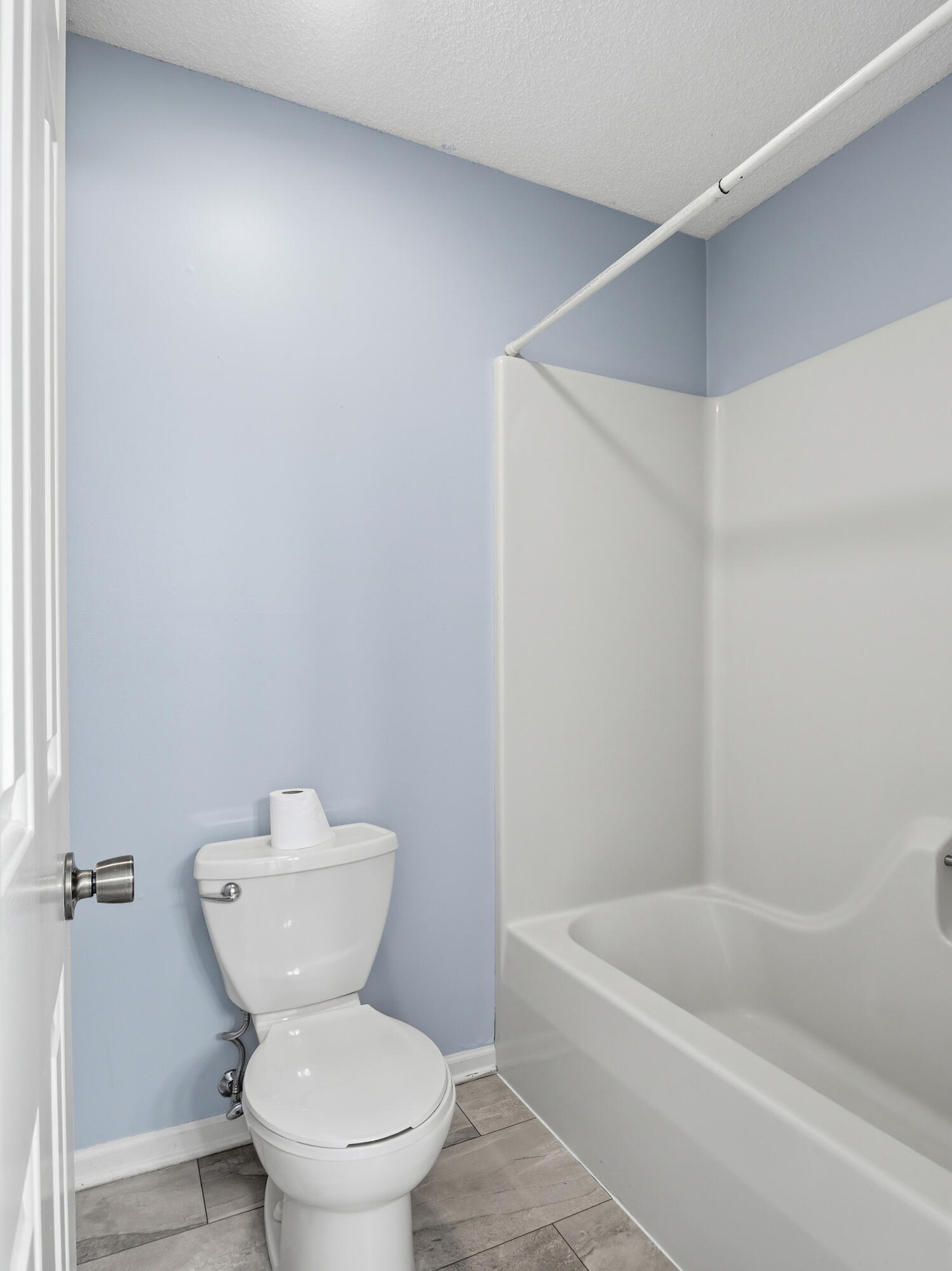 9002 Quail Run Drive Chattanooga, TN 37421 - Photo 18 of 19 Second Bath