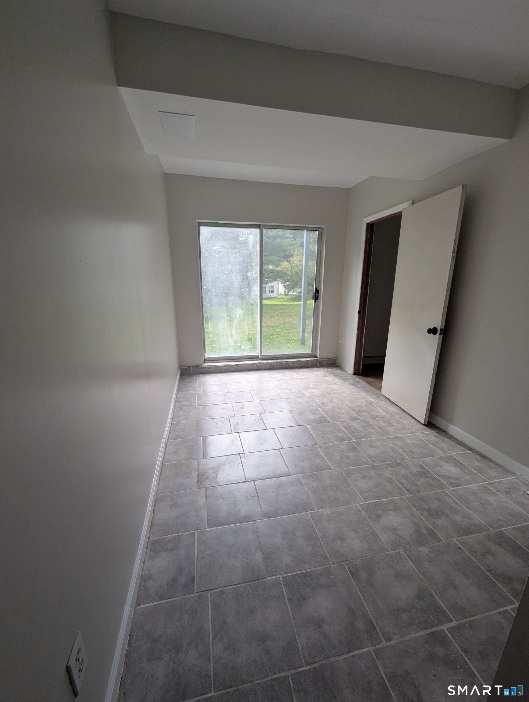 925 Oronoke Road, Unit 13J Waterbury, CT 06708 - Photo 16 of 19 Gallery Image 16