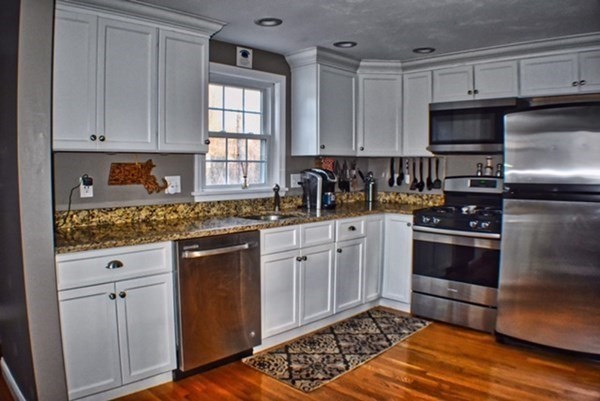 18 Blake Road Weymouth, MA 02188 - Photo 4 of 16 Gallery Image 4