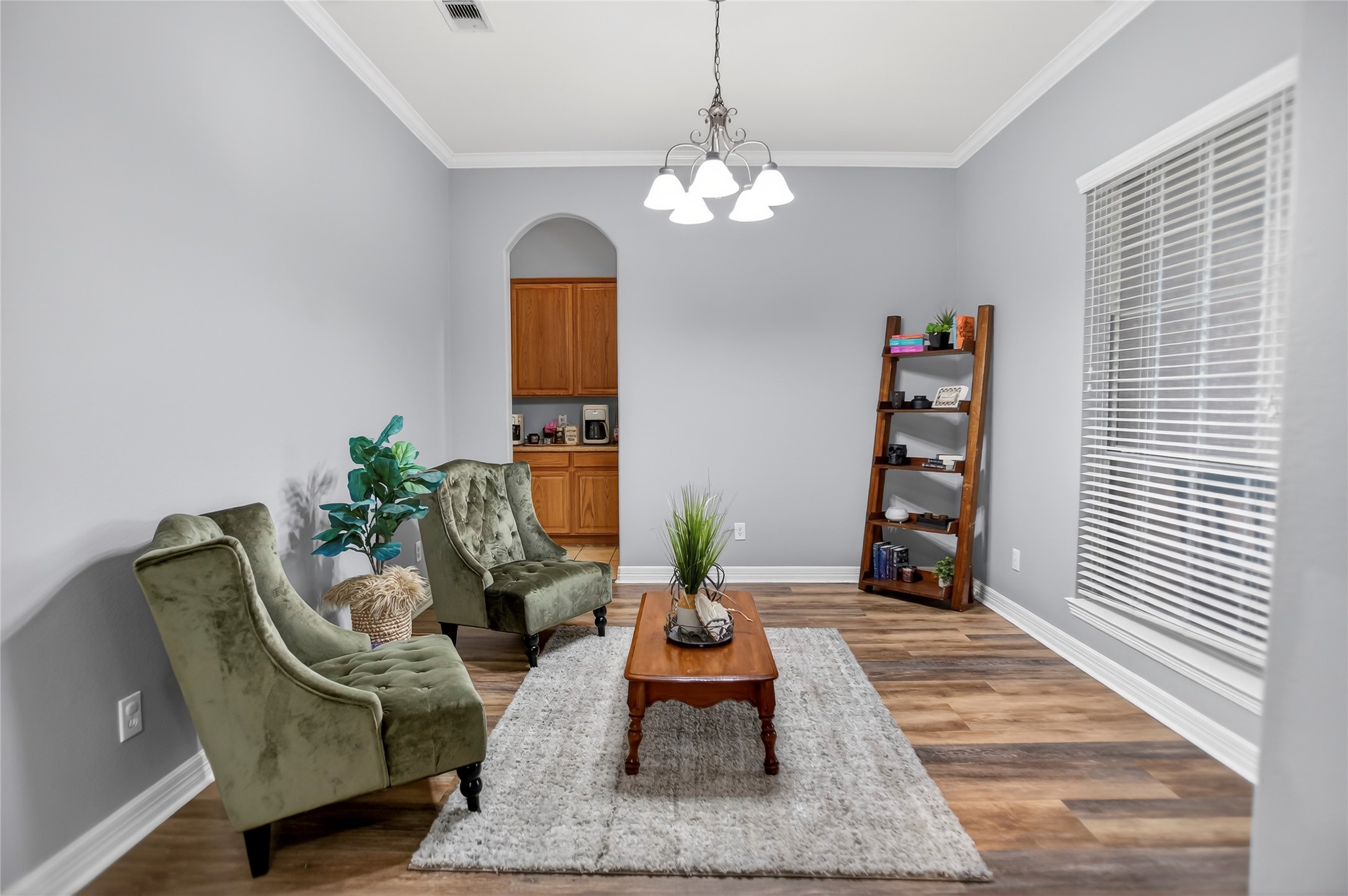 9702 Inwood Circle Baytown, TX 77523 - Photo 5 of 34