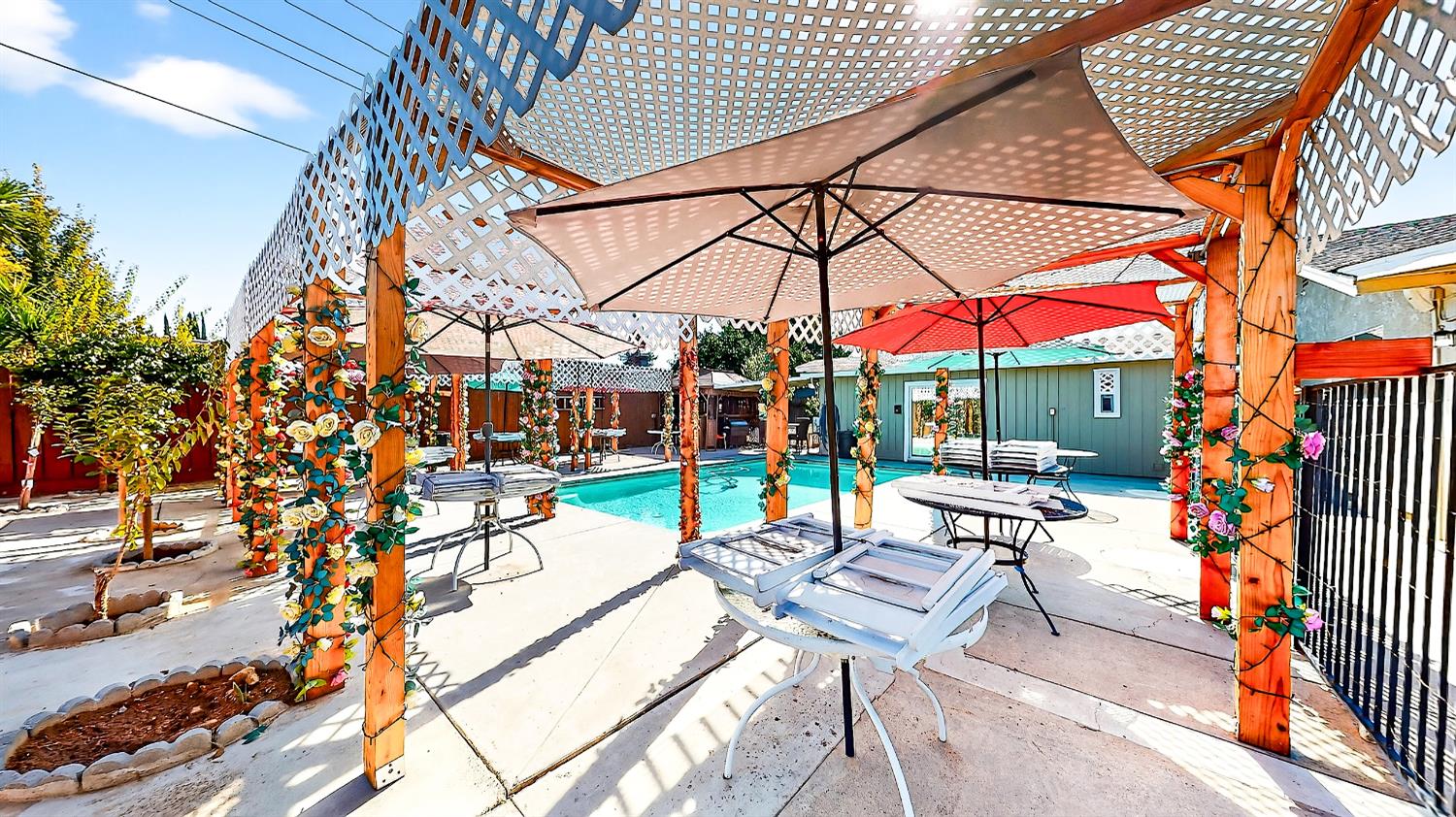 2720 Brooks Court Turlock, CA 95382 - Photo 28 of 50 an outdoor space with furniture