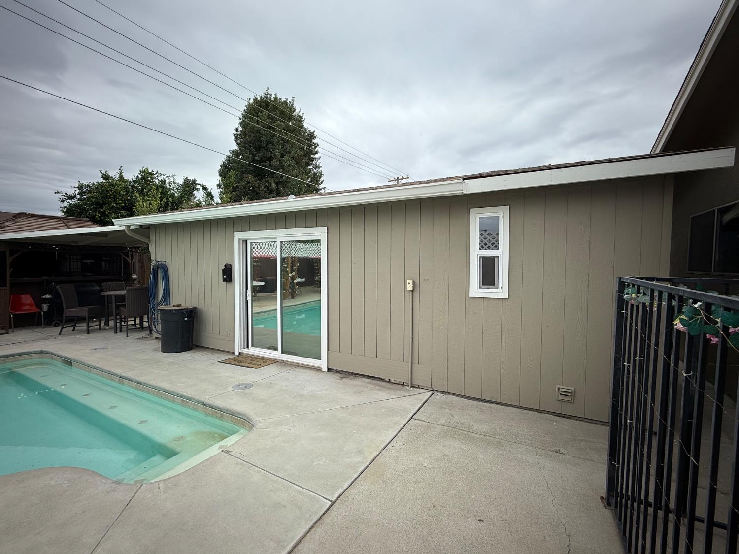 2720 Brooks Court Turlock, CA 95382 - Photo 42 of 50 a house view with a outdoor space