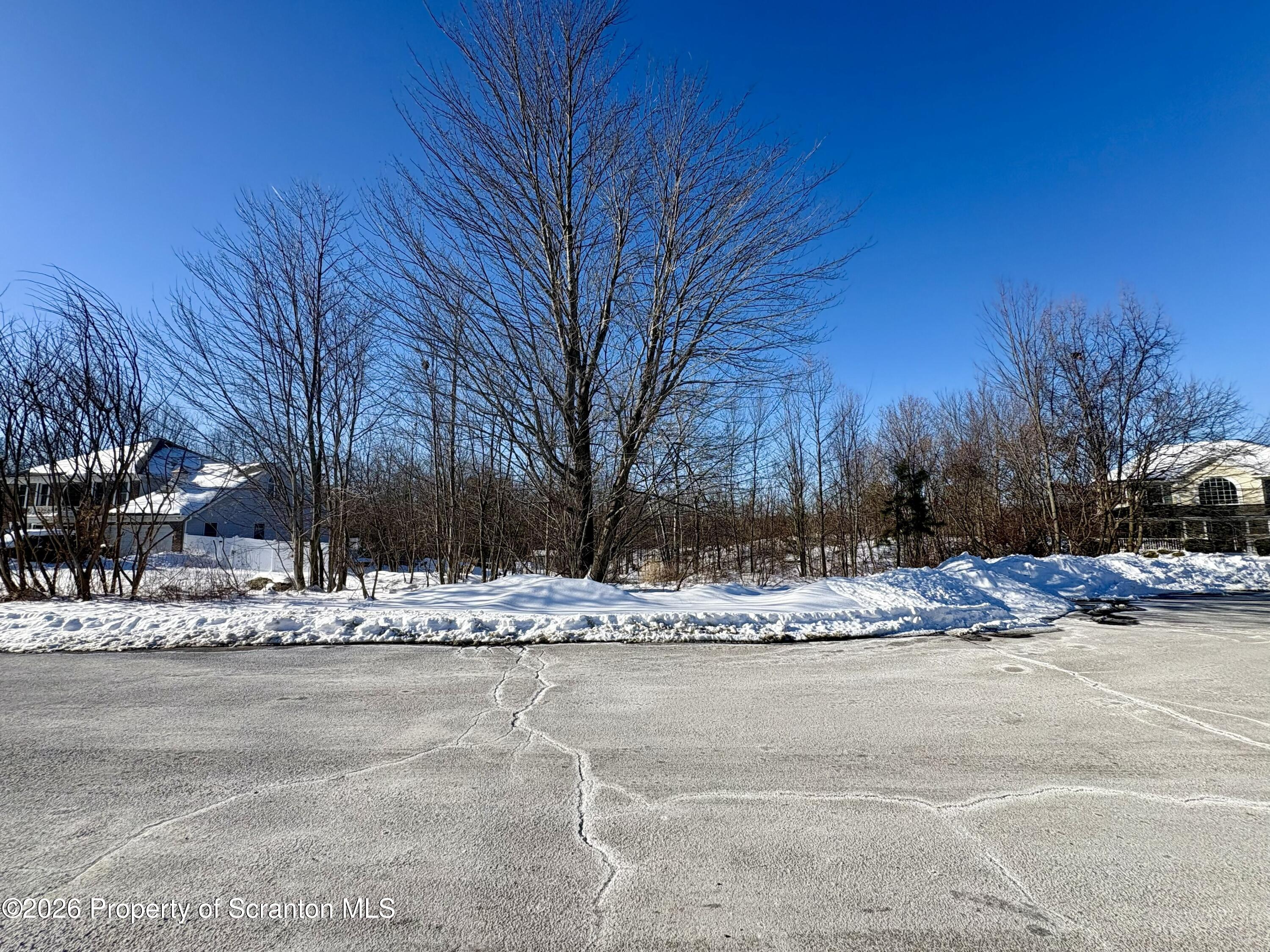 Ledge Court Pittston, PA 18640 - Photo 3 of 5 Front