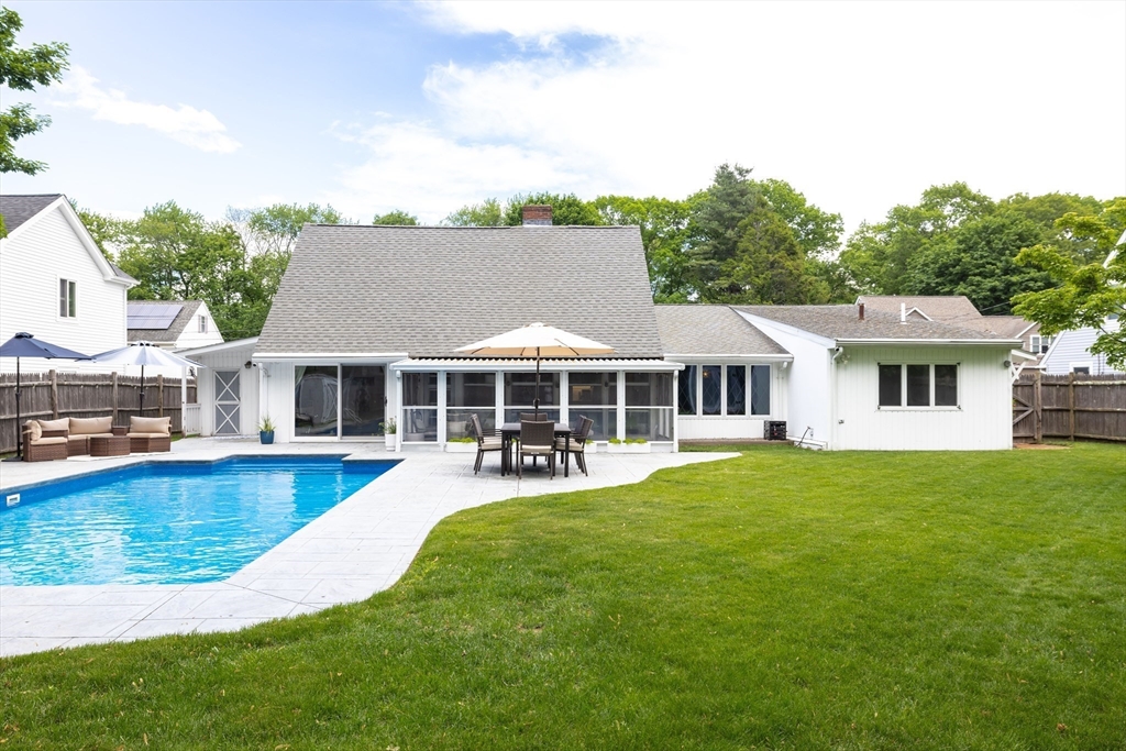 14 Hardwick Road Natick, MA 01760 - Photo 30 of 39