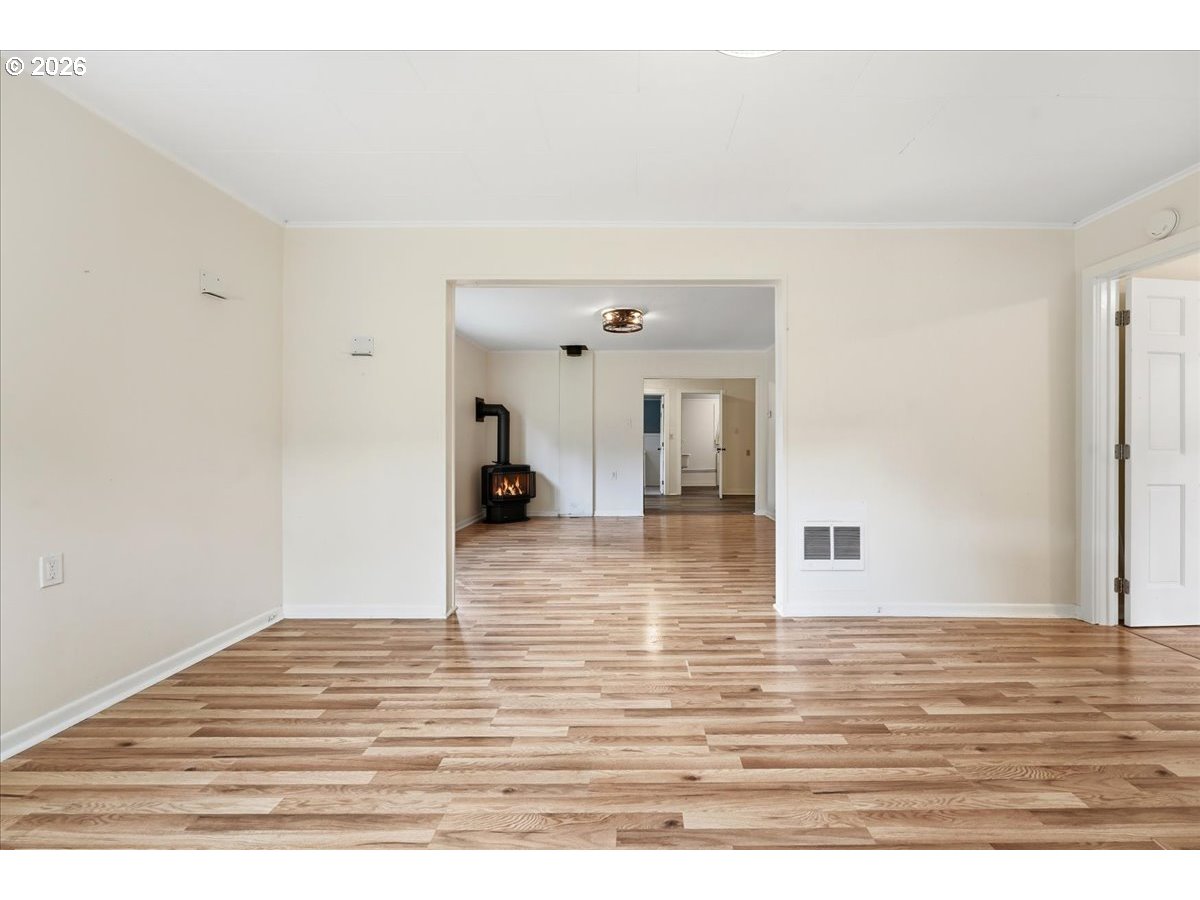 51 Wilkinson Street Carson, WA 98610 - Photo 12 of 37 a view of a living room