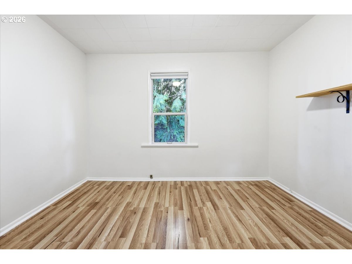 51 Wilkinson Street Carson, WA 98610 - Photo 33 of 37 wooden floor in an empty room