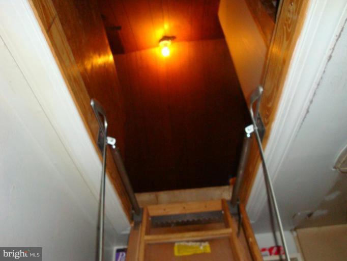 2713 Terrapin Road Silver Spring, MD 20906 - Photo 5 of 10 a view of entryway