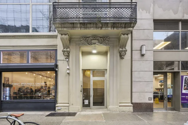 $8,500 | 107 West 25th Street, Unit 2D | Chelsea