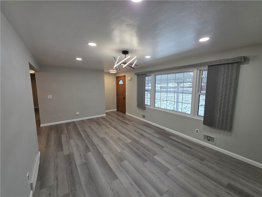 2938 Lyell Road Gates, NY 14606 - Photo 7 of 14