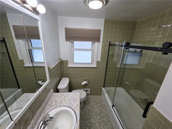 $2,350 | 2938 Lyell Road, Gates, NY 14606