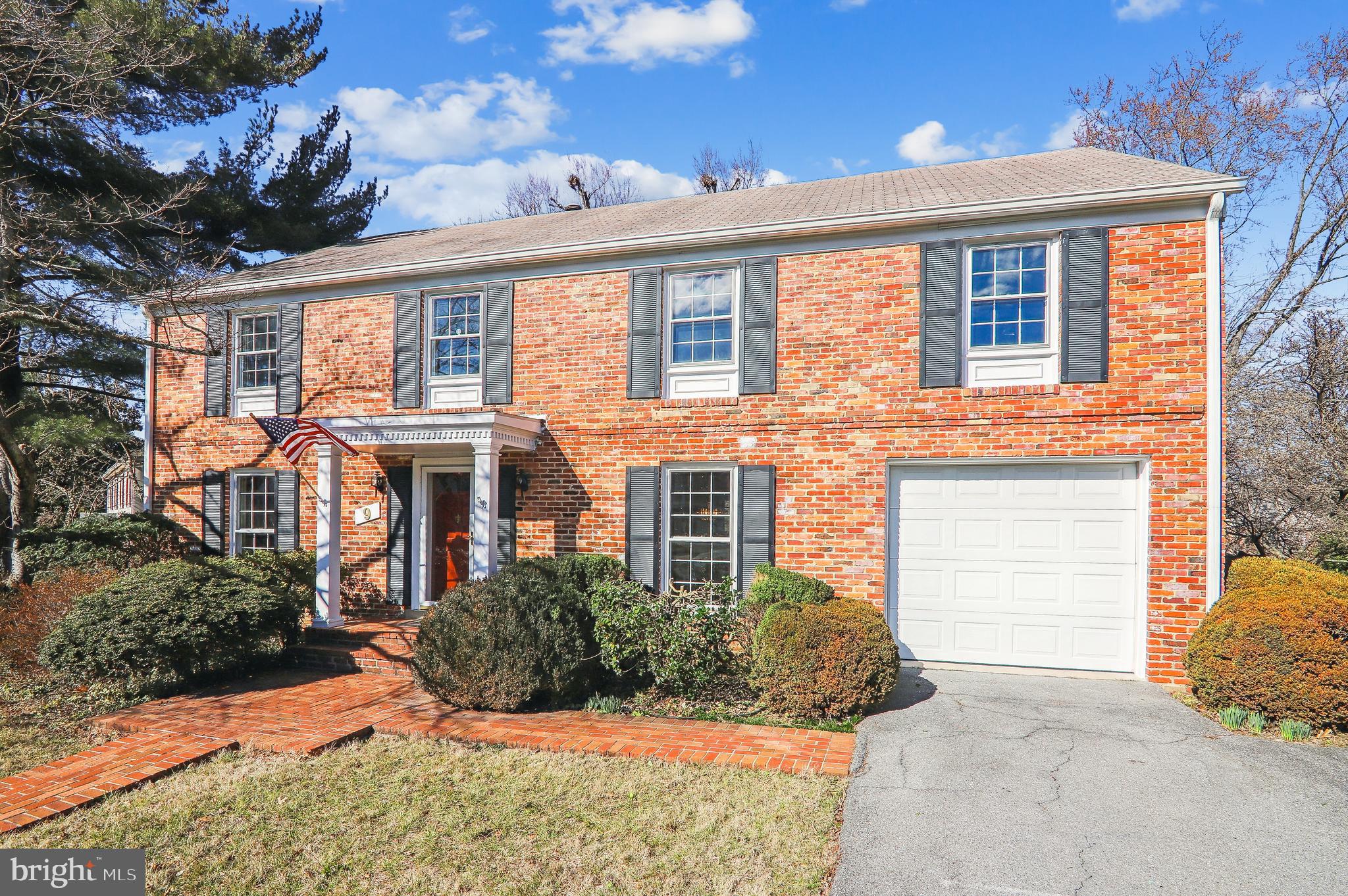 9 Over Ridge Court Potomac, MD 20854 - Photo 3 of 49