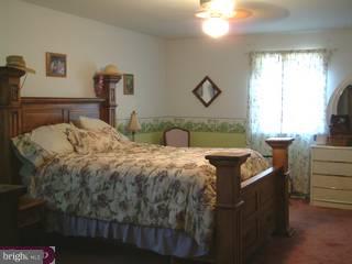 880 Phillips Road Warminster, PA 18974 - Photo 6 of 6 Gallery Image 6