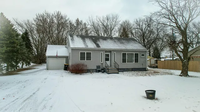 $115,000 | 304 North Secor Street, Bricelyn, MN 56014