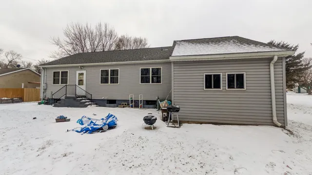 $115,000 | 304 North Secor Street, Bricelyn, MN 56014