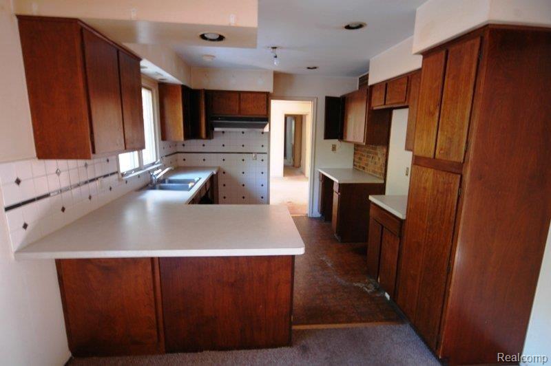 4848 Freer Street Rochester, MI 48306 - Photo 5 of 20 DSC_0005