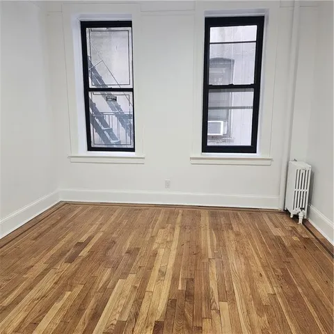 $339,000 | 590 Parkside Avenue, Unit 2CE | Prospect Lefferts Gardens