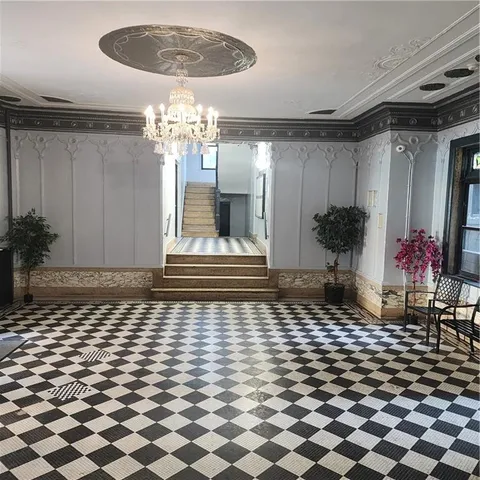 $339,000 | 590 Parkside Avenue, Unit 2CE | Prospect Lefferts Gardens