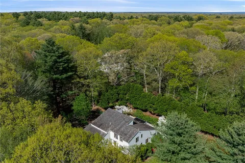 $950,000 | 38 River Run, East Greenwich, RI 02818