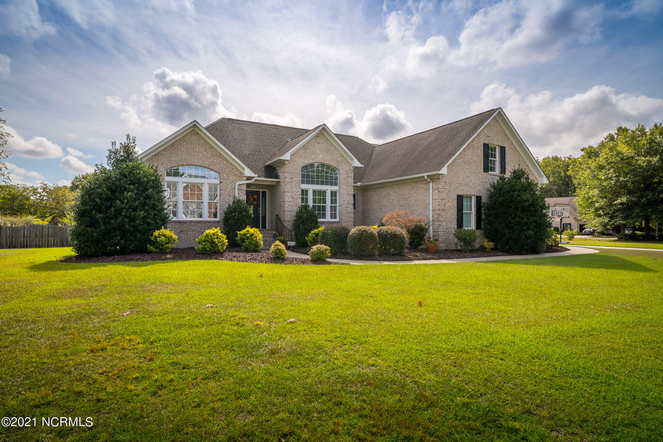 113 Slaney Loop Winterville, NC 28590 - Photo 2 of 33 20210915a MLS 113 Slaney Loop Greenville