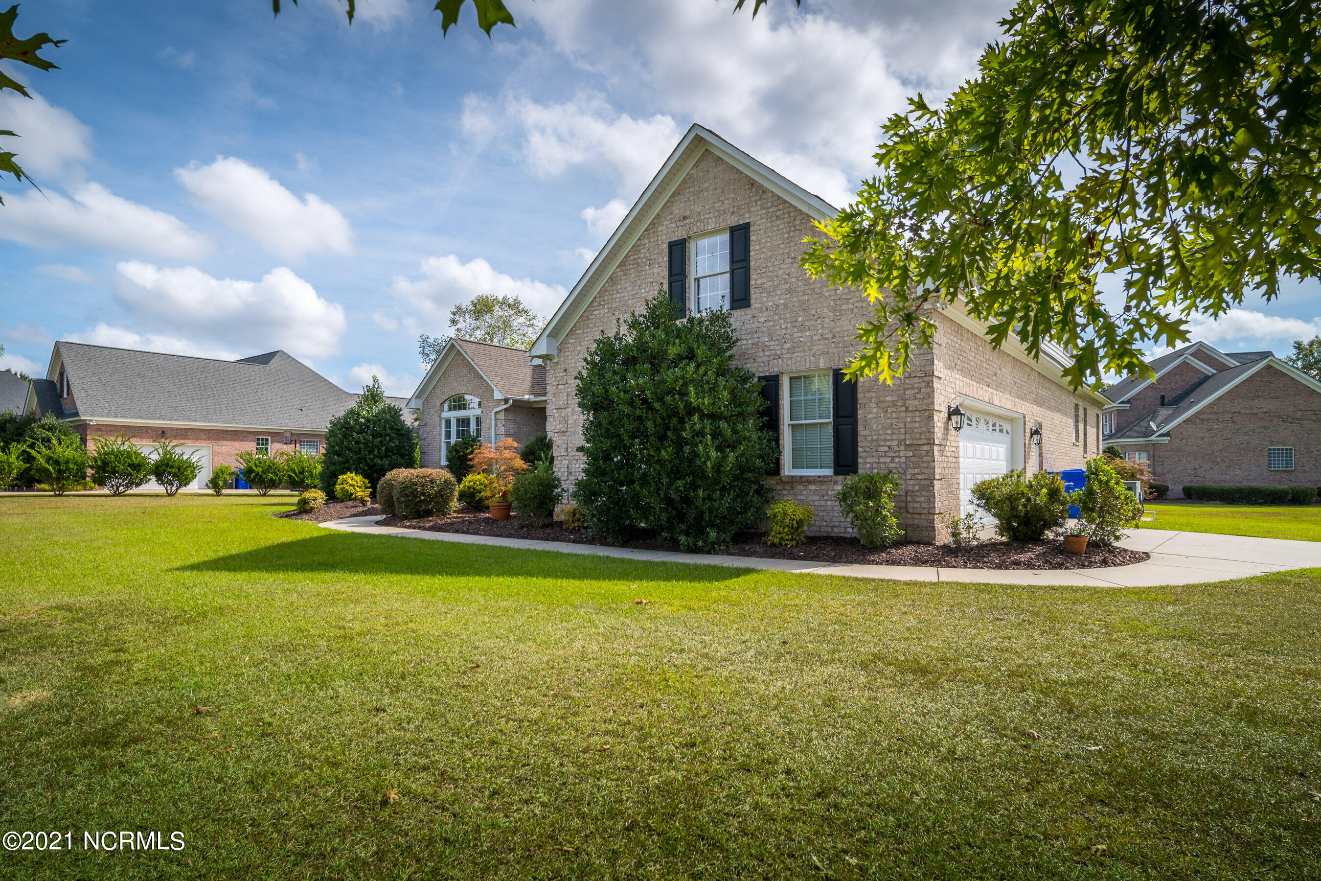 113 Slaney Loop Winterville, NC 28590 - Photo 3 of 33 20210915a MLS 113 Slaney Loop Greenville
