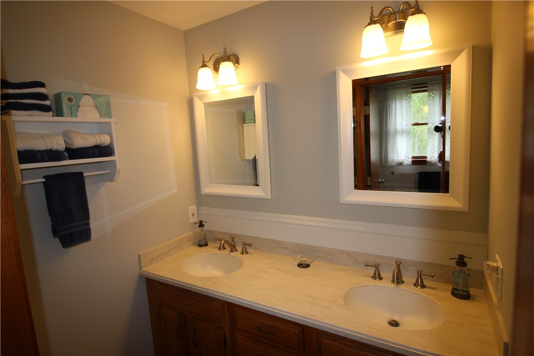 700 County Road Barrington, RI 02806 - Photo 15 of 25