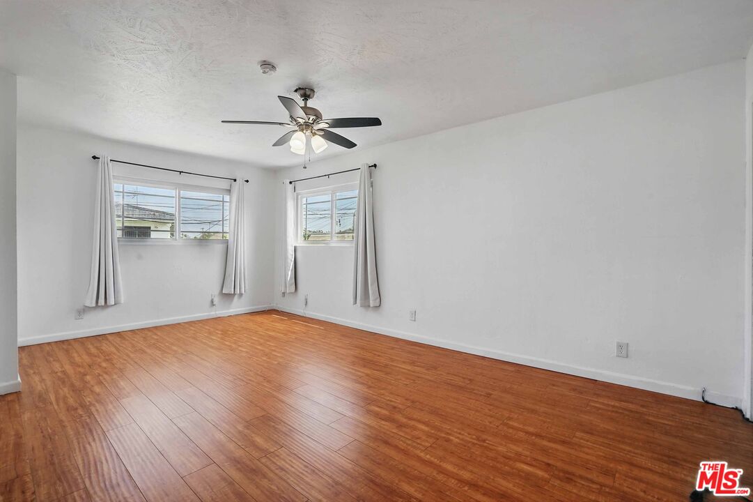 2108 Hauser Boulevard Los Angeles, CA 90016 - Photo 16 of 23